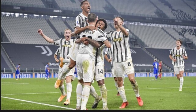 Tìm hiểu về đội bóng Juventus trong mùa giải 2021/22.